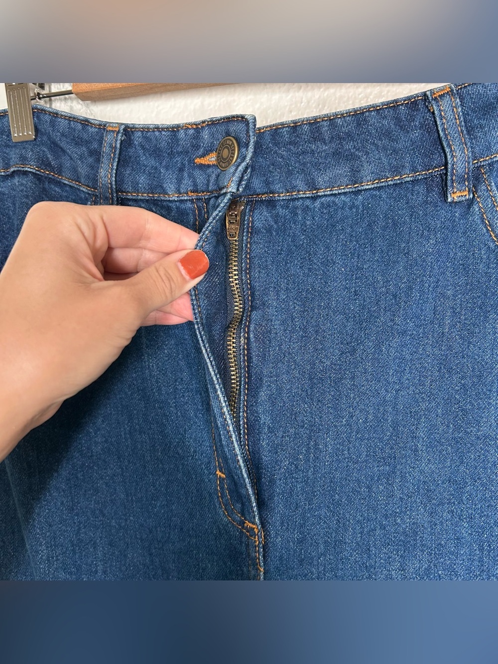 Sezane Flint Straight-Leg Trousers - Picture 3 of 16